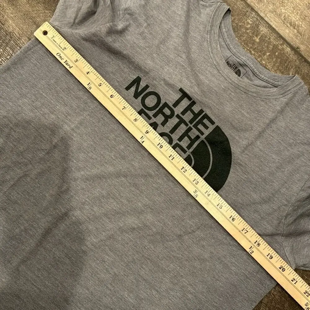 The North Face Men's Short Sleeve Half Dome Tee Gray Heather Size L